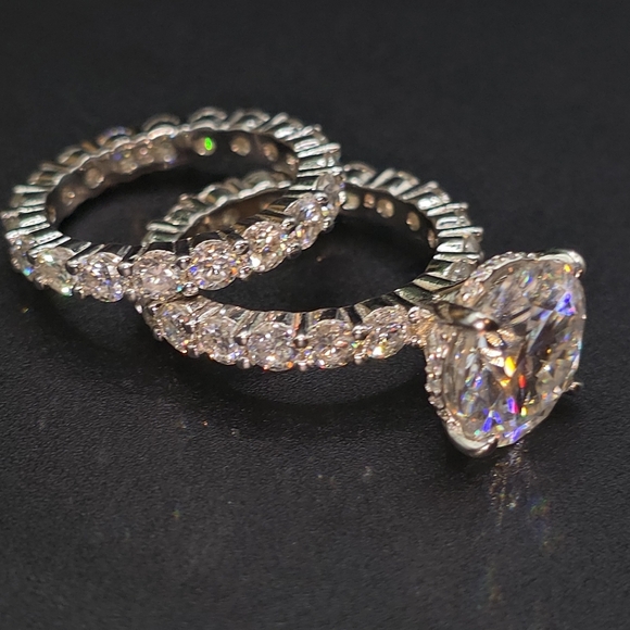 💎 4CT 🔥 FIRE Moissanite Engagement Ring + Eternity Band Set (Size 5) - Picture 14 of 14